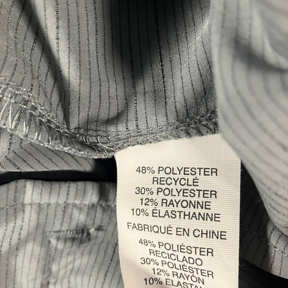 Vuori Mens Shorts Size Large Light Gray Pinstripe Performance Stretch Athleisure - Picture 10 of 10